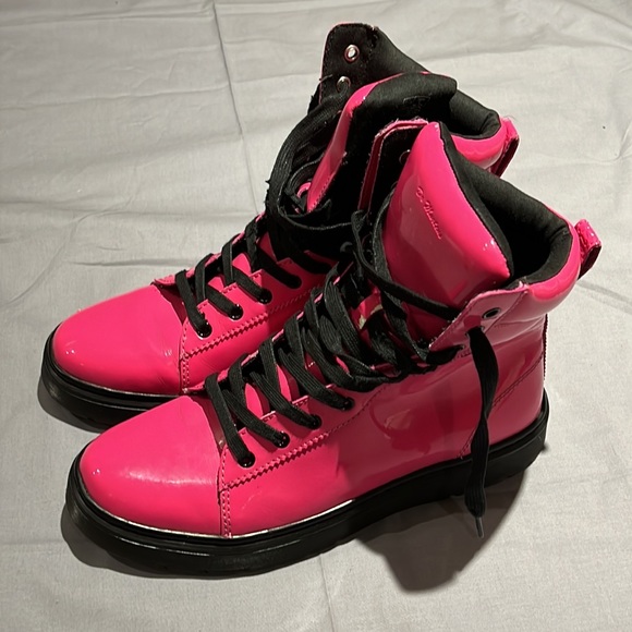 Doc Martens Womens Patent Pink Lace Up High Boots Size 11 FLAWED - Picture 3 of 16